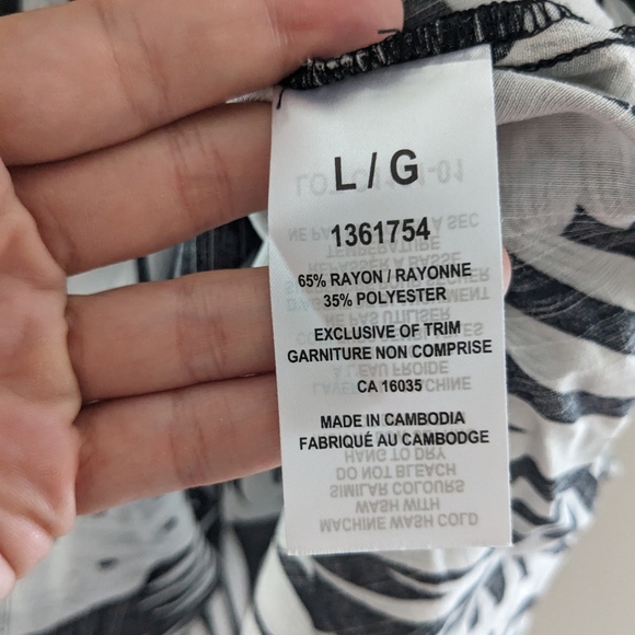 Floral Beach Cover up Navy Blue White Size L - Picture 6 of 6